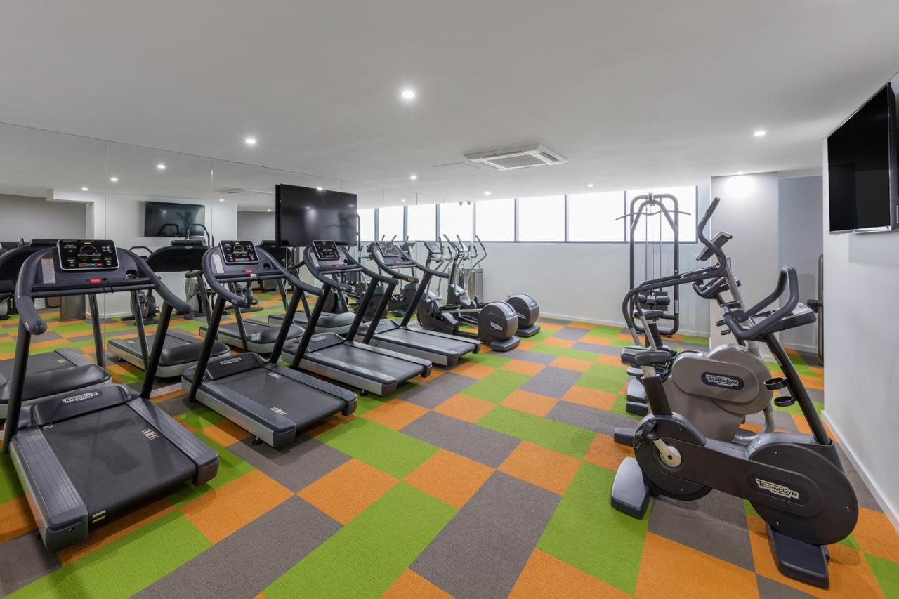 Meriton Suites Mascot Central Sydney Zewnętrze zdjęcie The gym at the hotel